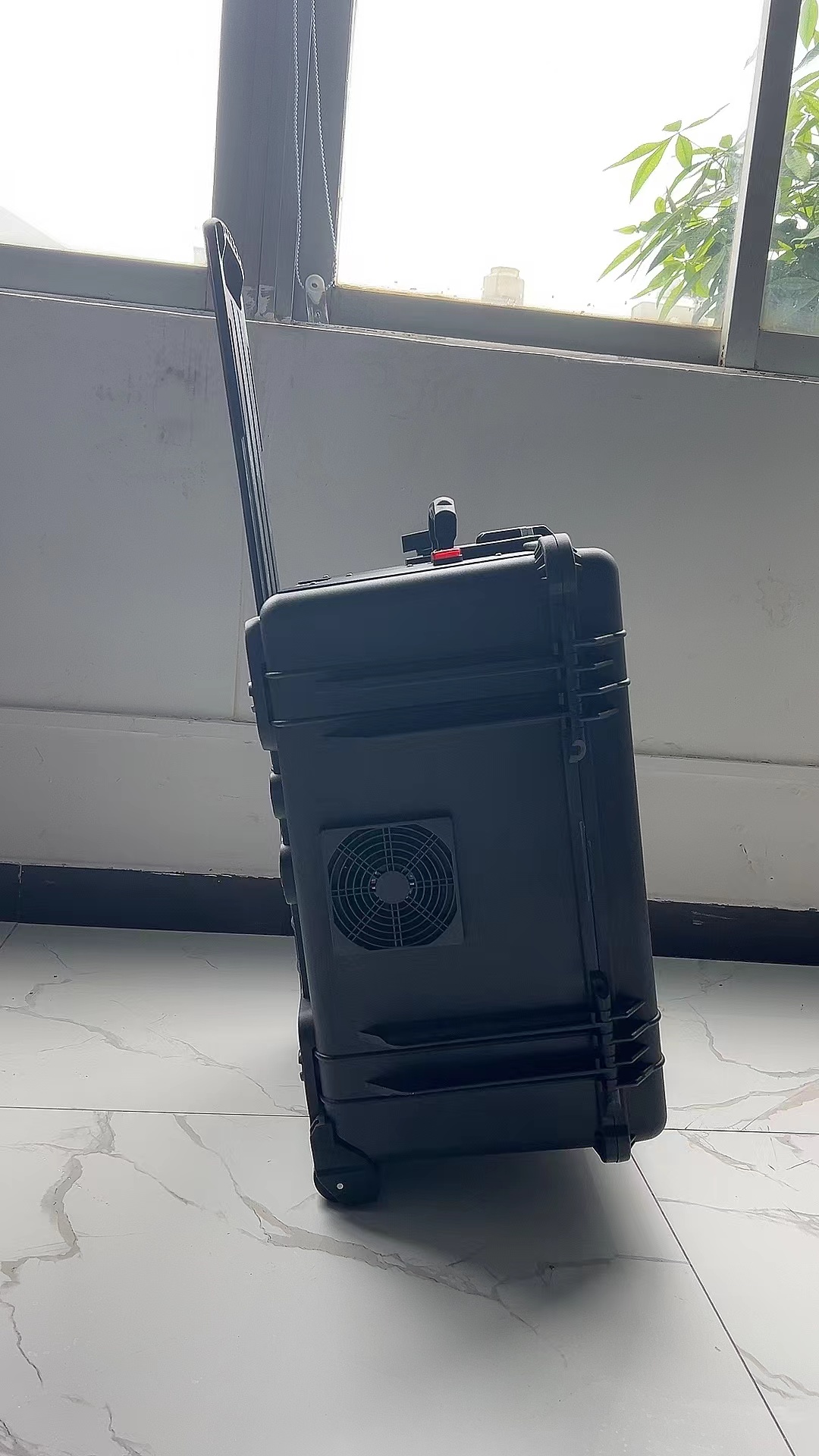 城子河手拉箱型移动通信干扰器